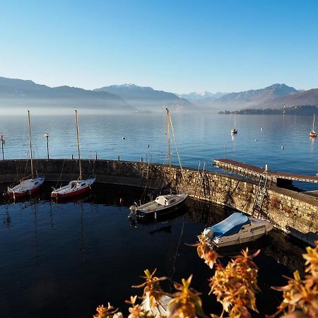 Hotel La Dama Del Porto Laveno-Mombello Exteriér fotografie