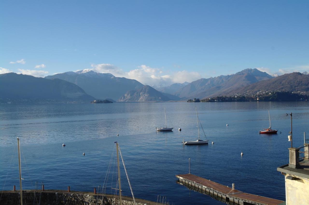 Hotel La Dama Del Porto Laveno-Mombello Exteriér fotografie