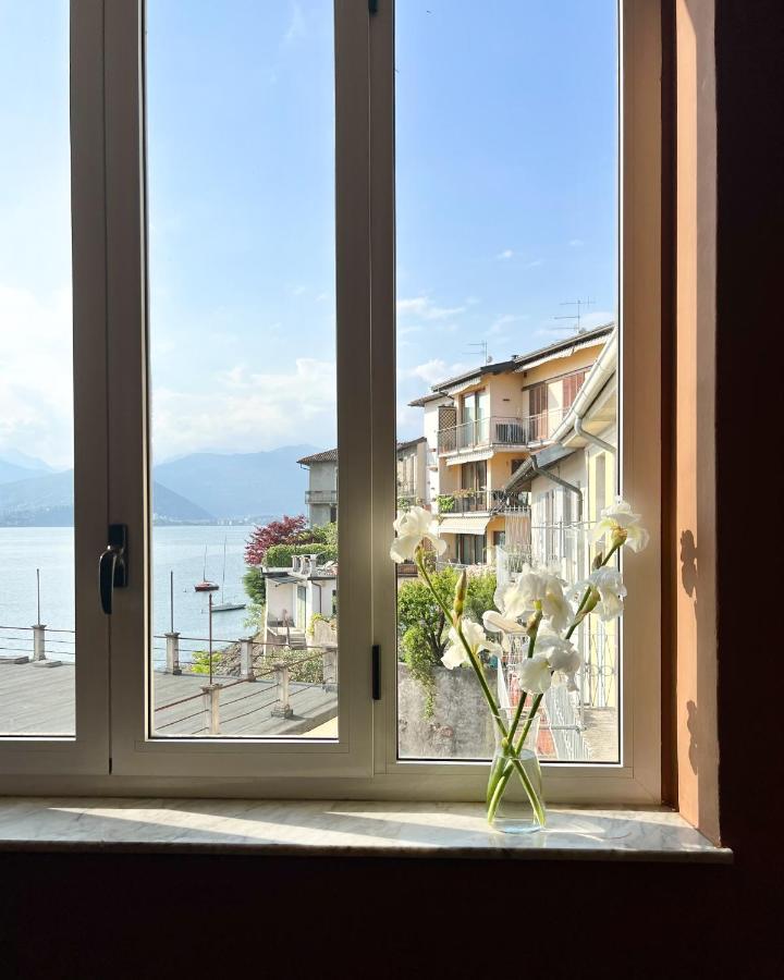 Hotel La Dama Del Porto Laveno-Mombello Exteriér fotografie