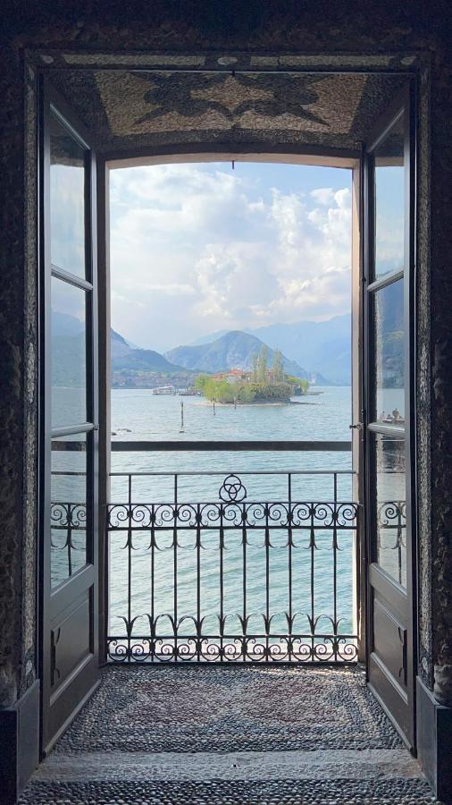 Hotel La Dama Del Porto Laveno-Mombello Exteriér fotografie